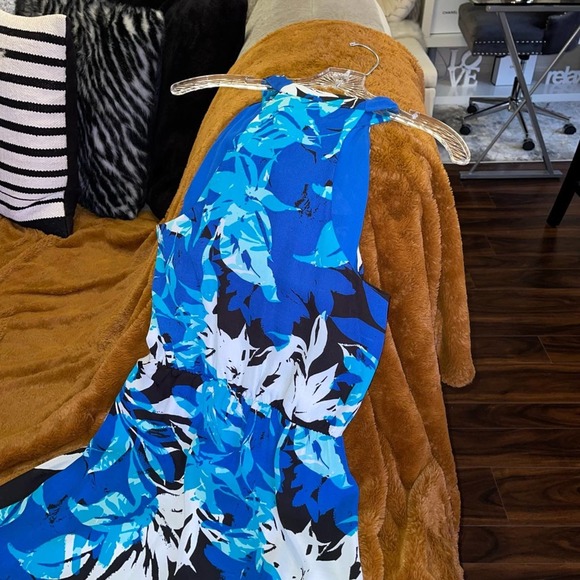 Parker Diane Surplice Wrap Dress Blue Floral - Picture 7 of 11